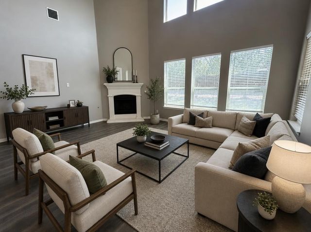 928 Albany Drive, Fort Worth, TX 76131