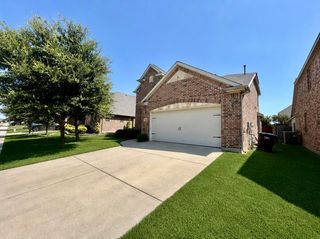 928 Albany Drive, Fort Worth, TX 76131