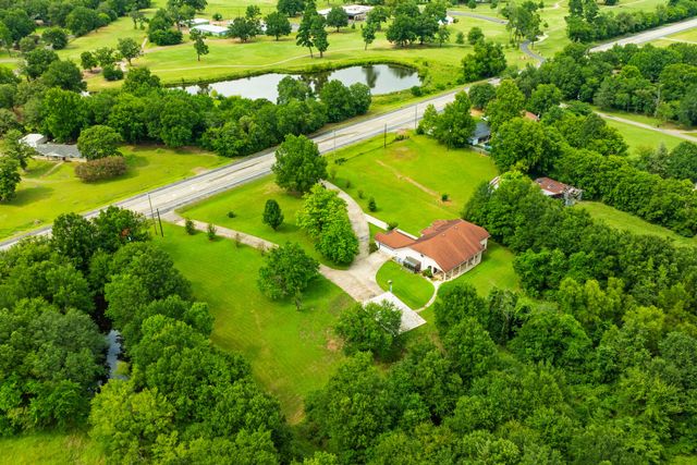 5310 Farm Road 195, Paris, TX 75462