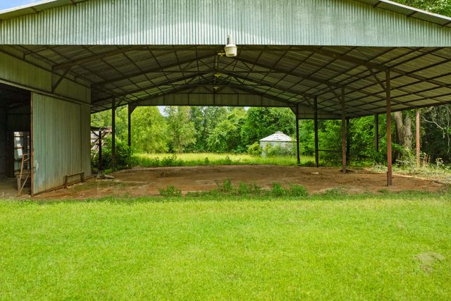 5310 Farm Road 195, Paris, TX 75462