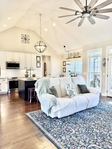 7503 Chowning Rd, Springfield, TN 37172