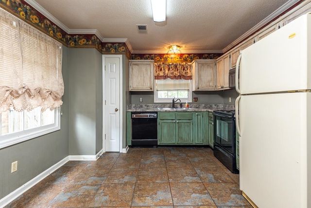 1447 WOOD TRAIL CIR, Memphis, TN 38016