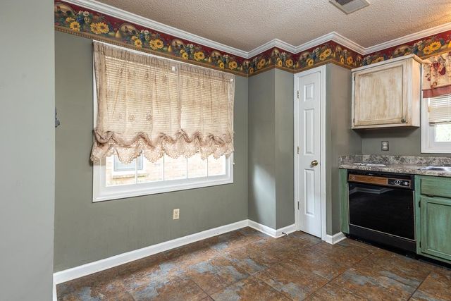 1447 WOOD TRAIL CIR, Memphis, TN 38016