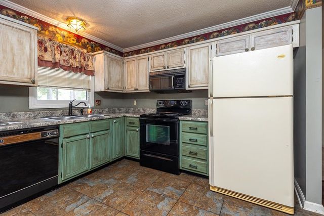 1447 WOOD TRAIL CIR, Memphis, TN 38016