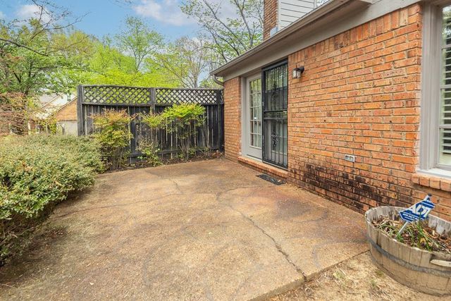 1447 WOOD TRAIL CIR, Memphis, TN 38016