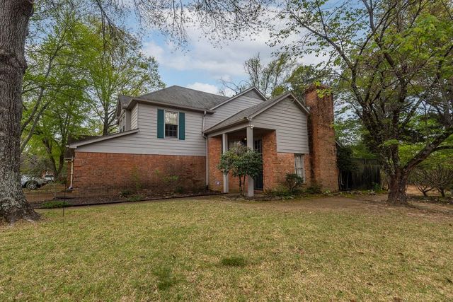 1447 WOOD TRAIL CIR, Memphis, TN 38016
