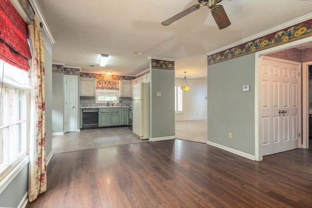 1447 WOOD TRAIL CIR, Memphis, TN 38016