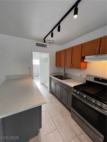 308 West Cincinnati Avenue 8, Las Vegas, NV 89102