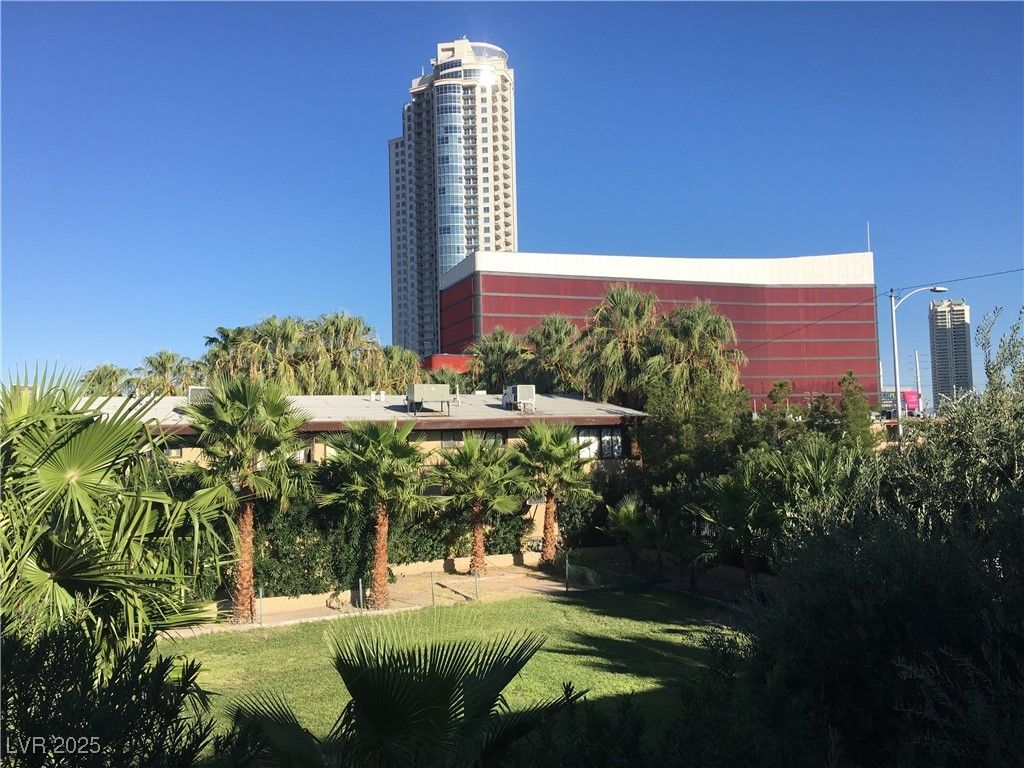 308 West Cincinnati Avenue 8, Las Vegas, NV 89102