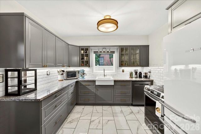 2225 Ashley Road, Charlotte, NC 28208