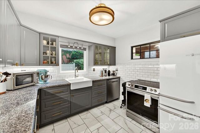 2225 Ashley Road, Charlotte, NC 28208