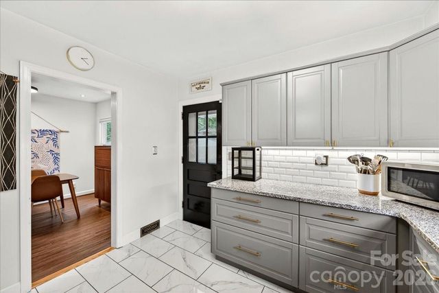 2225 Ashley Road, Charlotte, NC 28208