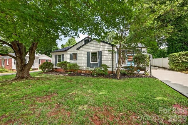 2225 Ashley Road, Charlotte, NC 28208