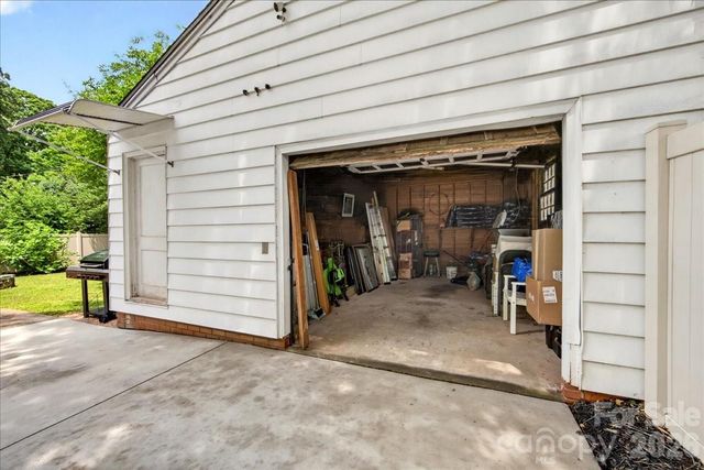 2225 Ashley Road, Charlotte, NC 28208
