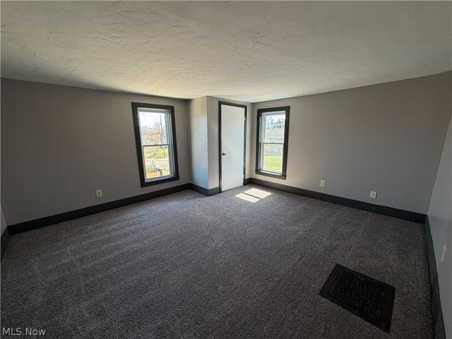 14849 Penford Street NW, North Lawrence, OH 44666