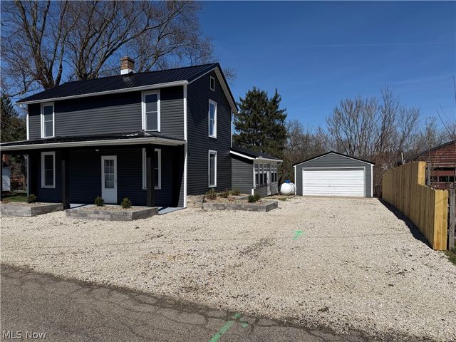 14849 Penford Street NW, North Lawrence, OH 44666