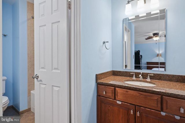 1024 MOOREFIELD HILL PL SW, Vienna, VA 22180