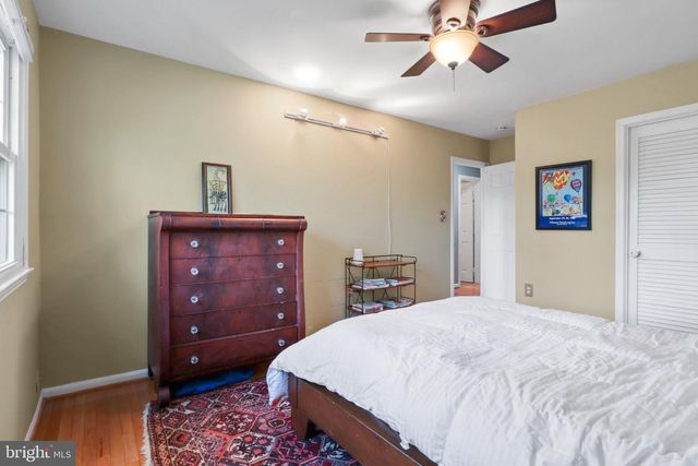 1024 MOOREFIELD HILL PL SW, Vienna, VA 22180