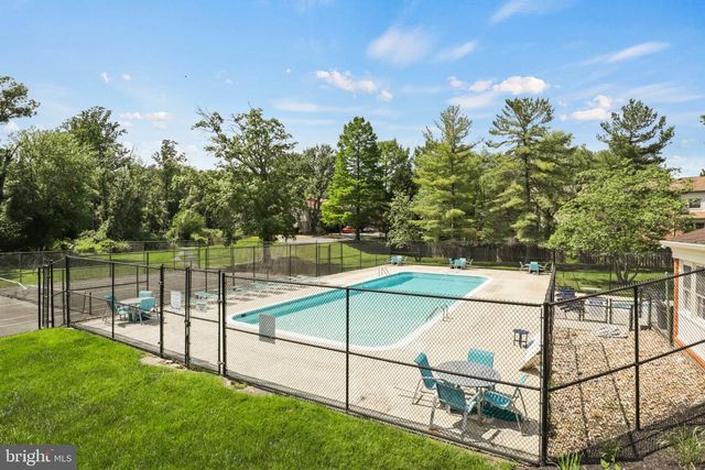 1024 MOOREFIELD HILL PL SW, Vienna, VA 22180