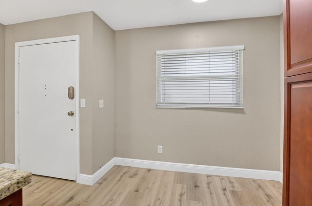 23305 N Barwood Ln Lane N 209, Boca Raton, FL 33428