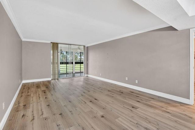 23305 N Barwood Ln Lane N 209, Boca Raton, FL 33428