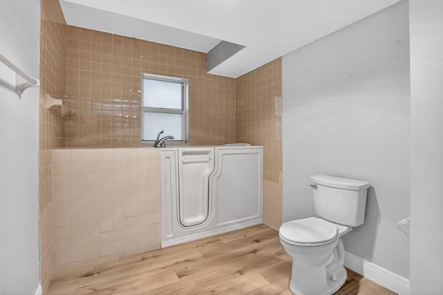 23305 N Barwood Ln Lane N 209, Boca Raton, FL 33428