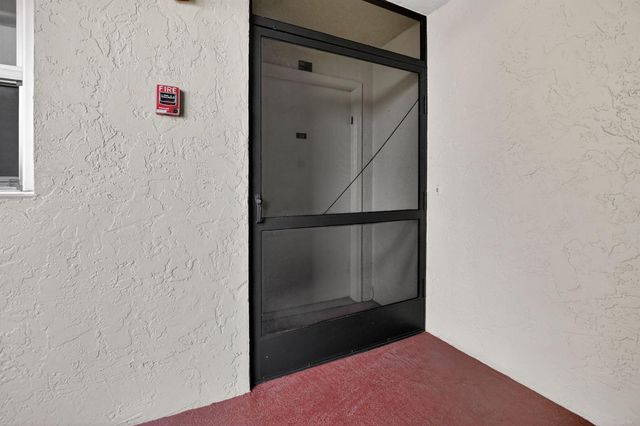 23305 N Barwood Ln Lane N 209, Boca Raton, FL 33428