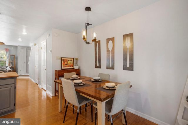 37 RAMPART DR, Chesterbrook, PA 19087