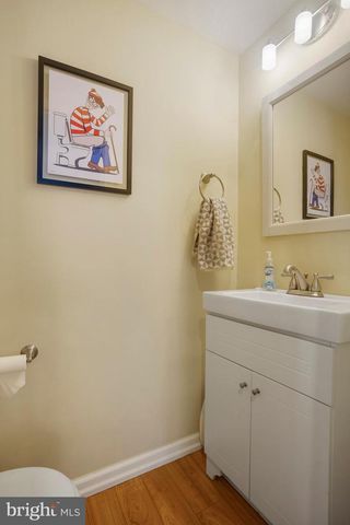 37 RAMPART DR, Chesterbrook, PA 19087