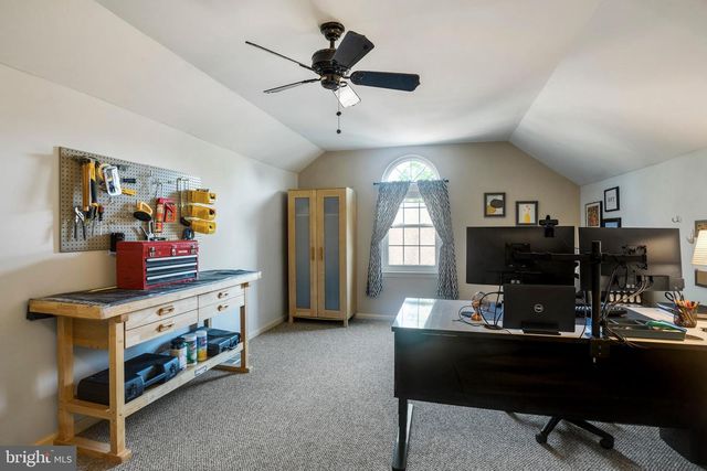 37 RAMPART DR, Chesterbrook, PA 19087