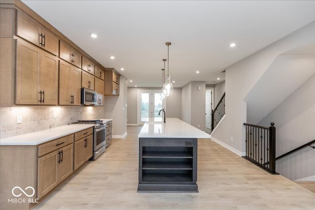 7348 W County Road 600 Road 12-604, Mccordsville, IN 46055