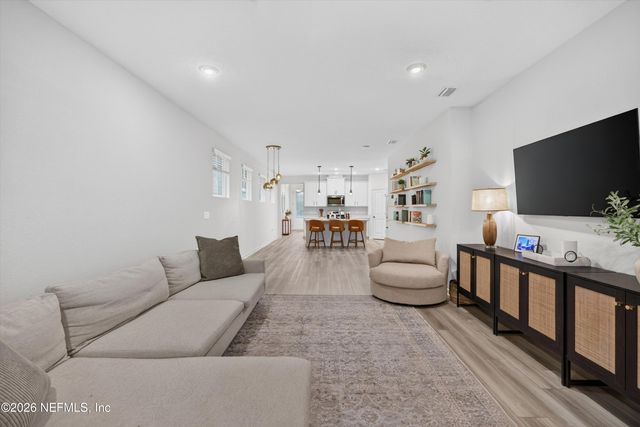93 LOCHLOOSA Court, St. Johns, FL 32259