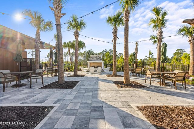 93 LOCHLOOSA Court, St. Johns, FL 32259