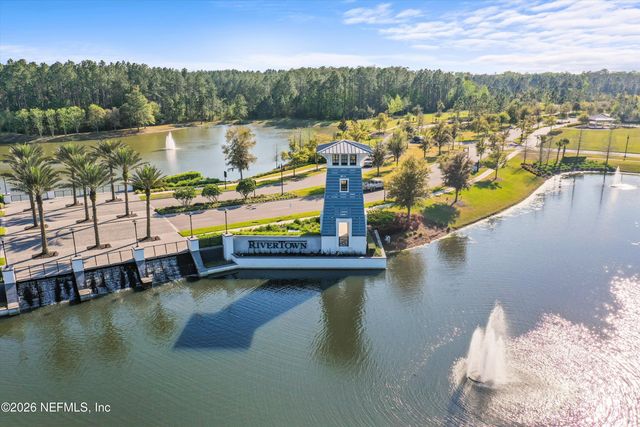 93 LOCHLOOSA Court, St. Johns, FL 32259
