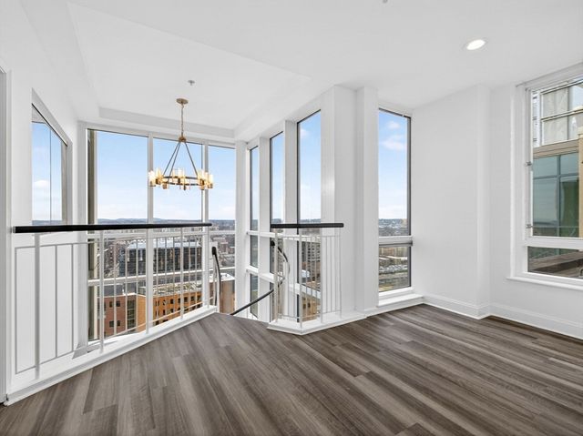 1 Nassau St 2207, Boston, MA 02111