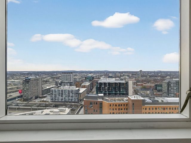 1 Nassau St 2207, Boston, MA 02111