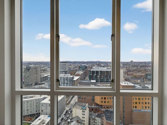 1 Nassau St 2207, Boston, MA 02111