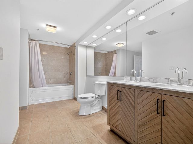 1 Nassau St 2207, Boston, MA 02111