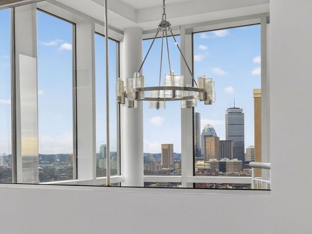 1 Nassau St 2207, Boston, MA 02111