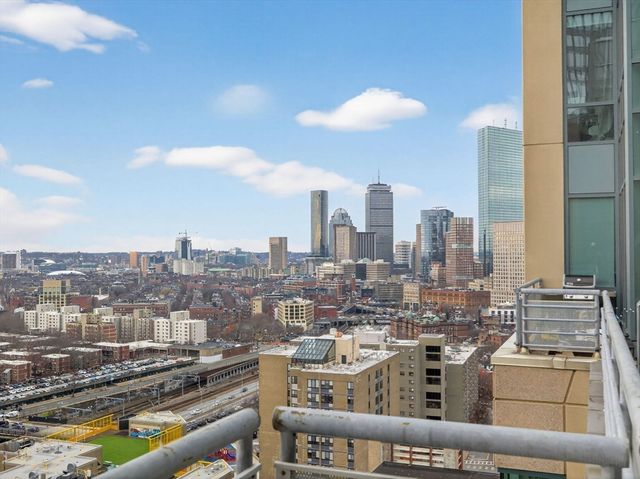 1 Nassau St 2207, Boston, MA 02111