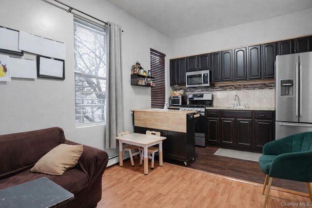 4088 Grace Avenue, Bronx, NY 10466