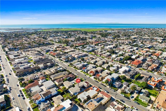 16802 Hoskins Lane, Huntington Beach, CA 92649