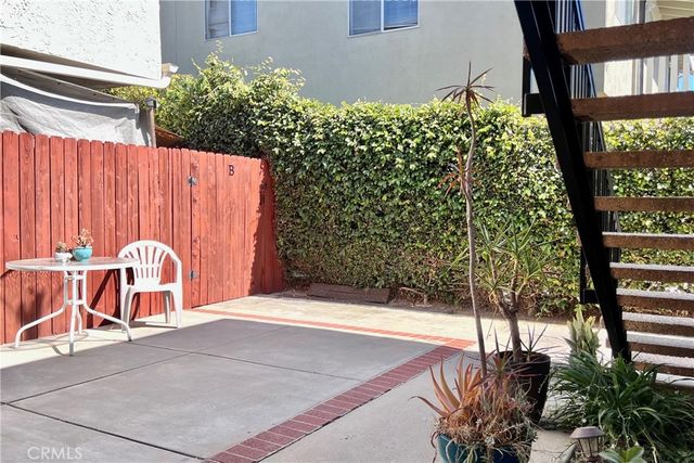 16802 Hoskins Lane, Huntington Beach, CA 92649