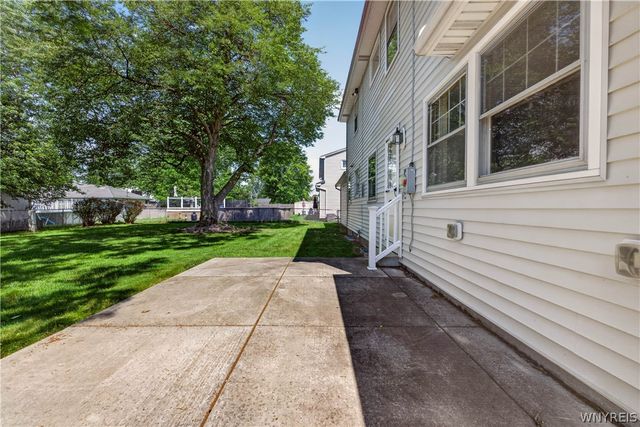 78 North Brier Road, Amherst, NY 14228