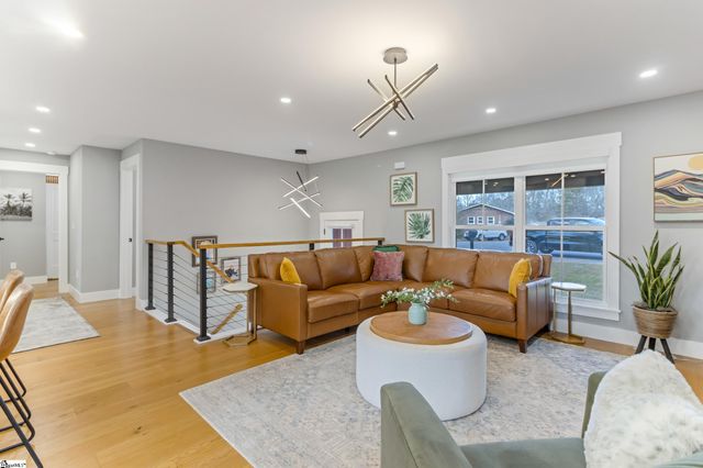 7 Copeland Court, Greenville, SC 29607