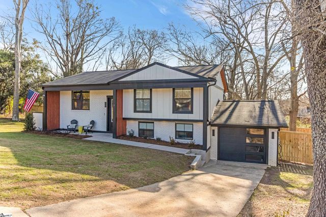 7 Copeland Court, Greenville, SC 29607