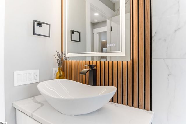 7 Copeland Court, Greenville, SC 29607