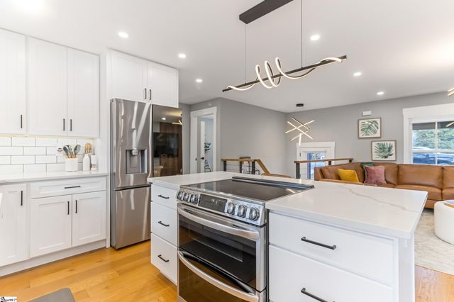 7 Copeland Court, Greenville, SC 29607