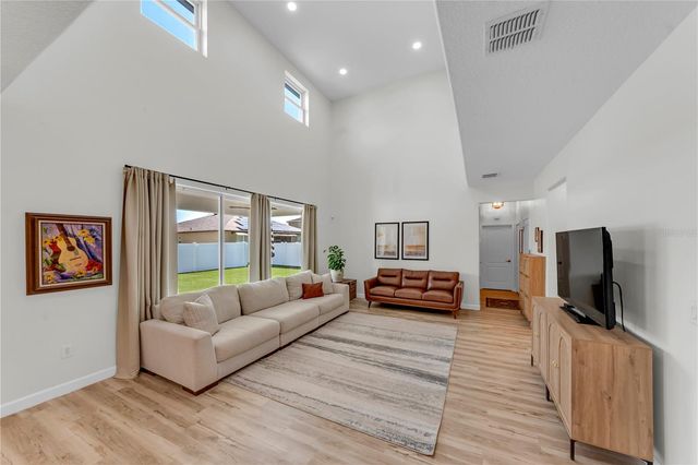 18617 MILTON KEYNES COURT, Land O Lakes, FL 34638