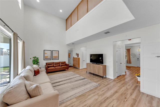 18617 MILTON KEYNES COURT, Land O Lakes, FL 34638